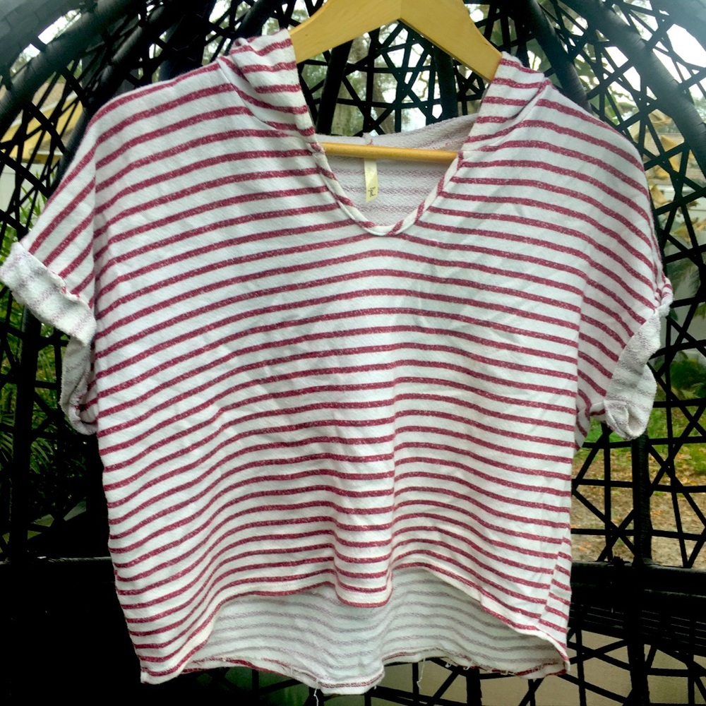 B Jewel short sleeve hooded sweatshirt crop top